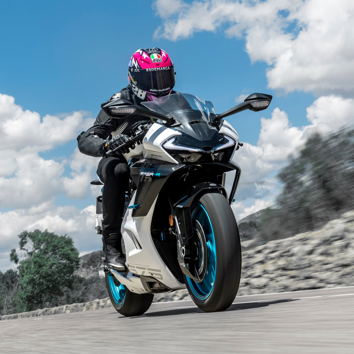 CFMOTO 675 SR-R