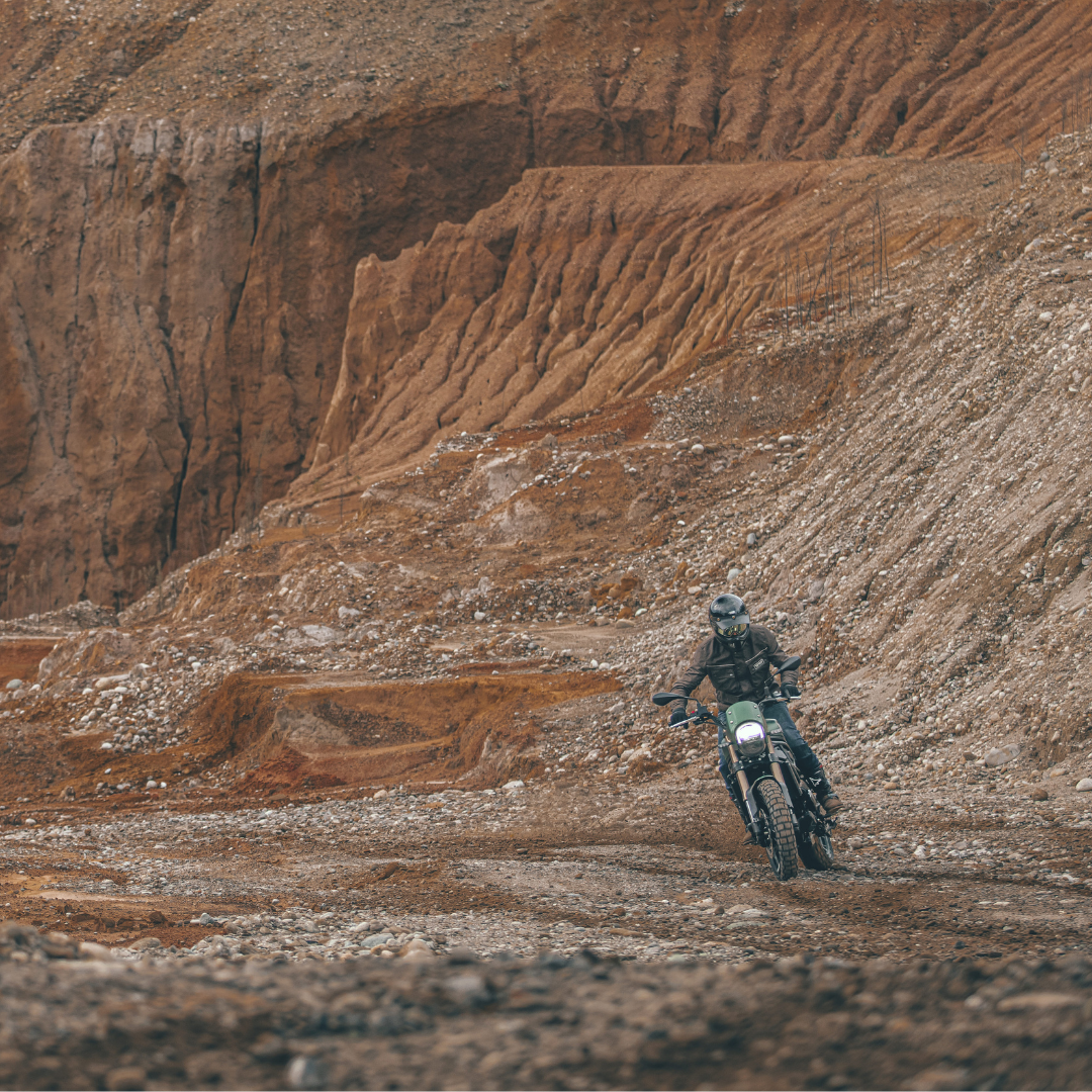 Benelli Leoncino 800 Trail