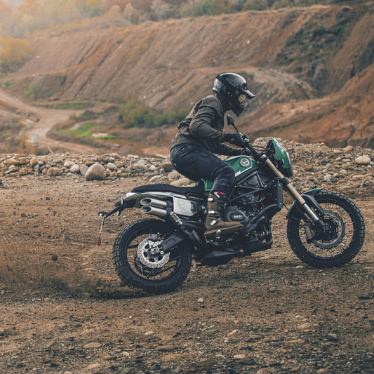 Benelli Leoncino 800 Trail