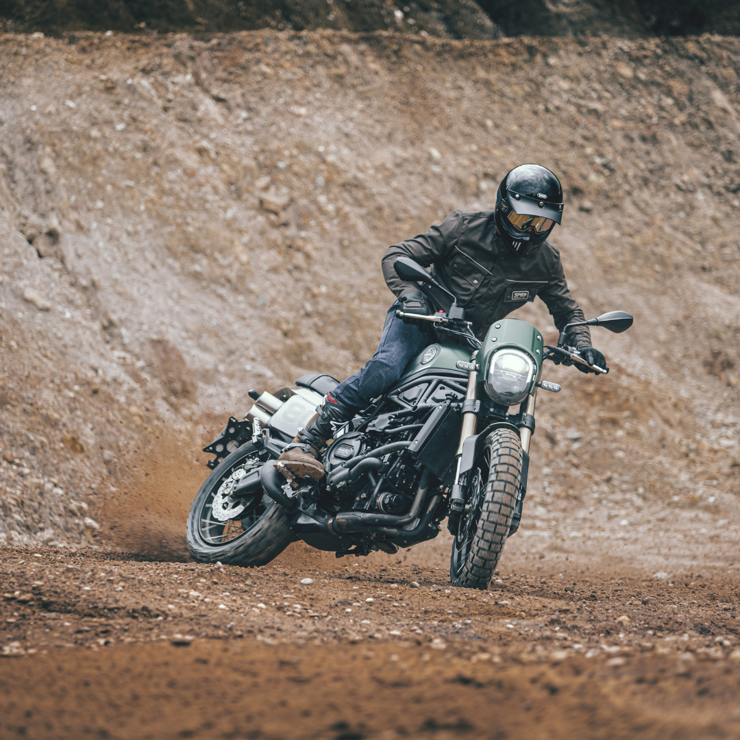 Benelli Leoncino 800 Trail