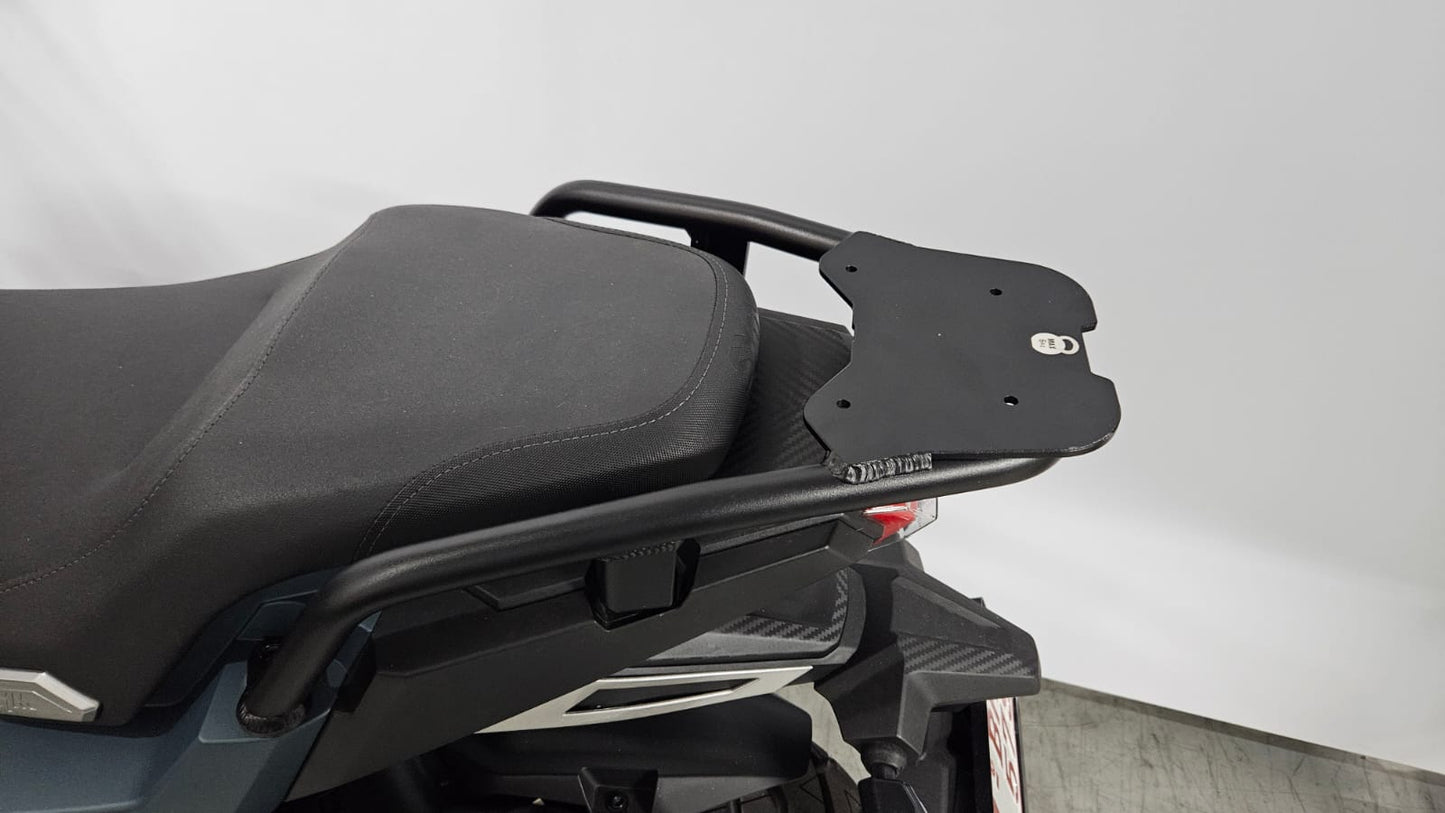 SYM : Suporte de Mala Traseira em Preto (ADX 125)