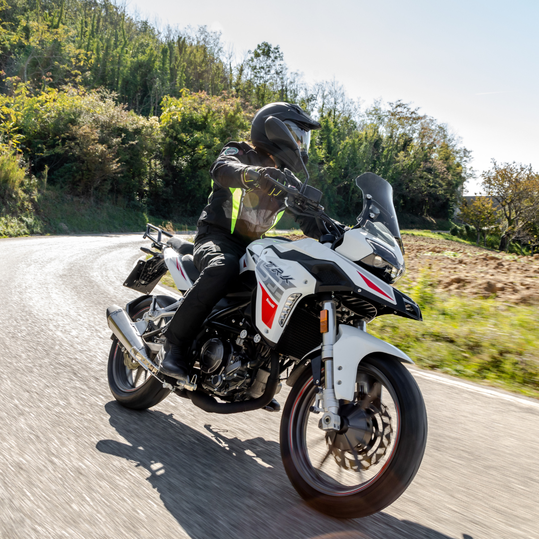 Benelli TRK 251