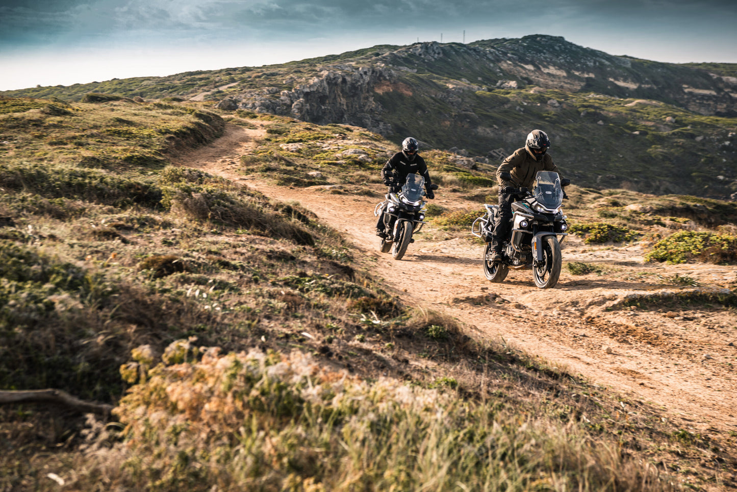 CFMOTO 800 Mt Explore ( OFERTA KIT 3 MALAS CFMOTO )