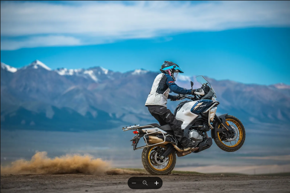 CFMOTO 700 MT ADV