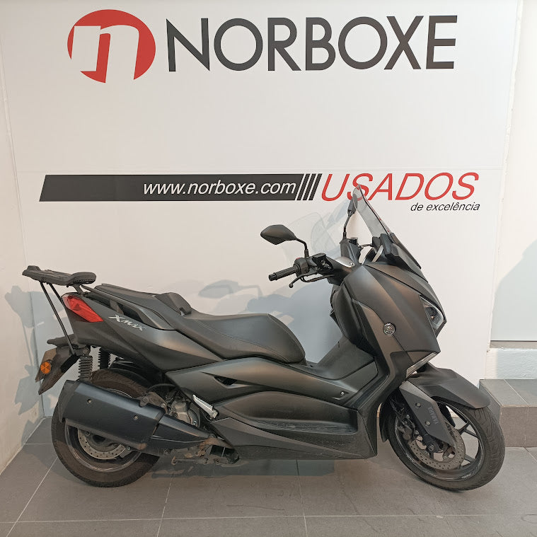 Yamaha XMAX 300