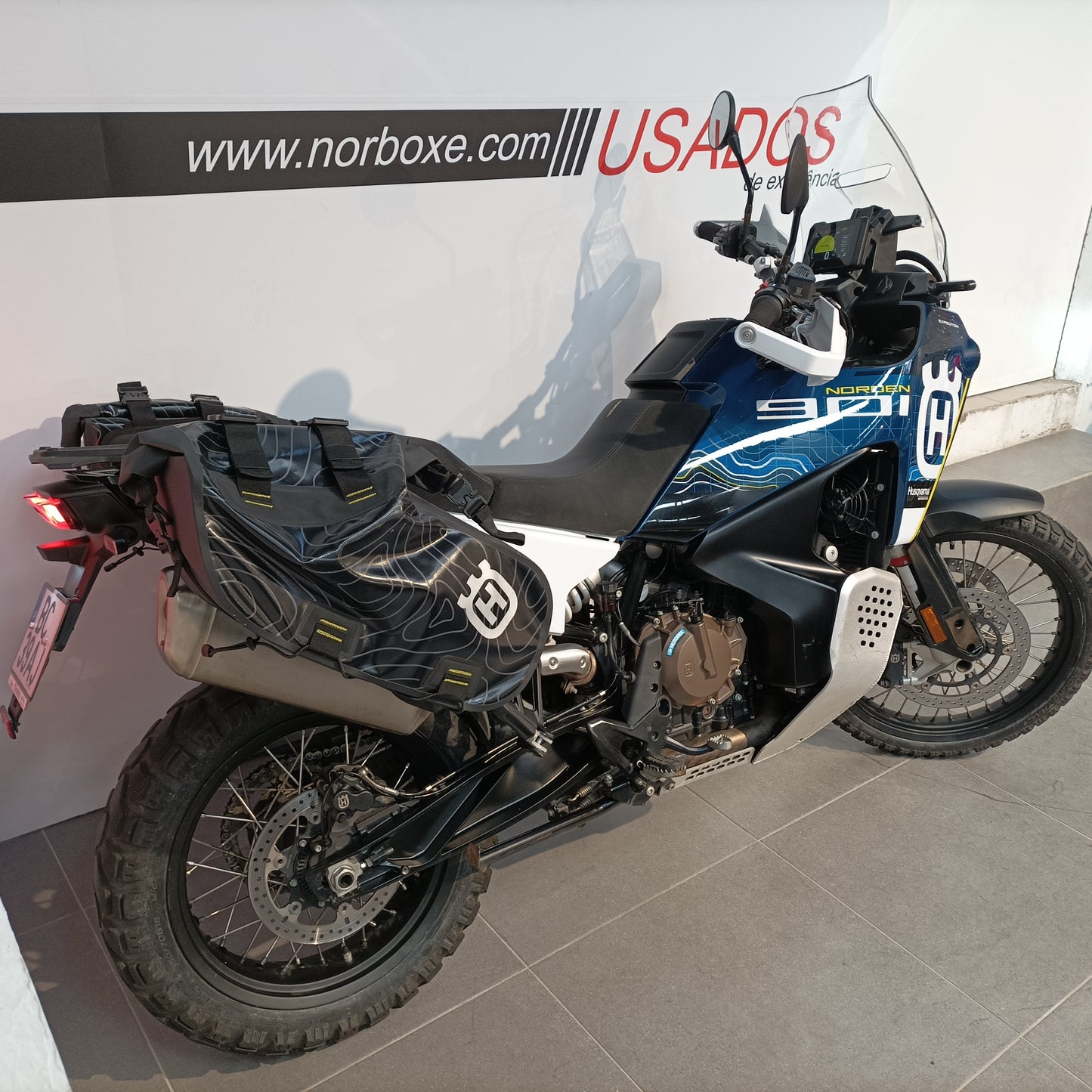 Husqvarna Norden 901 Expedition