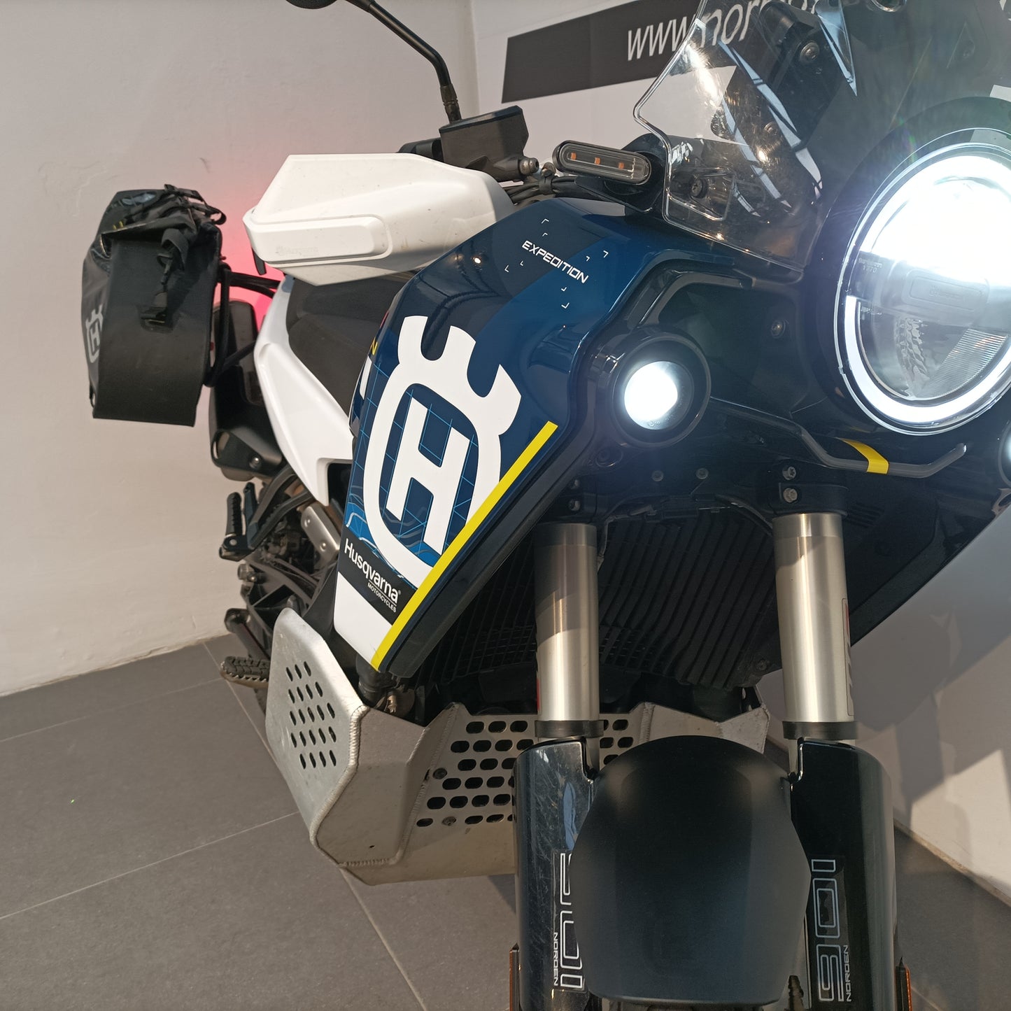 Husqvarna Norden 901 Expedition