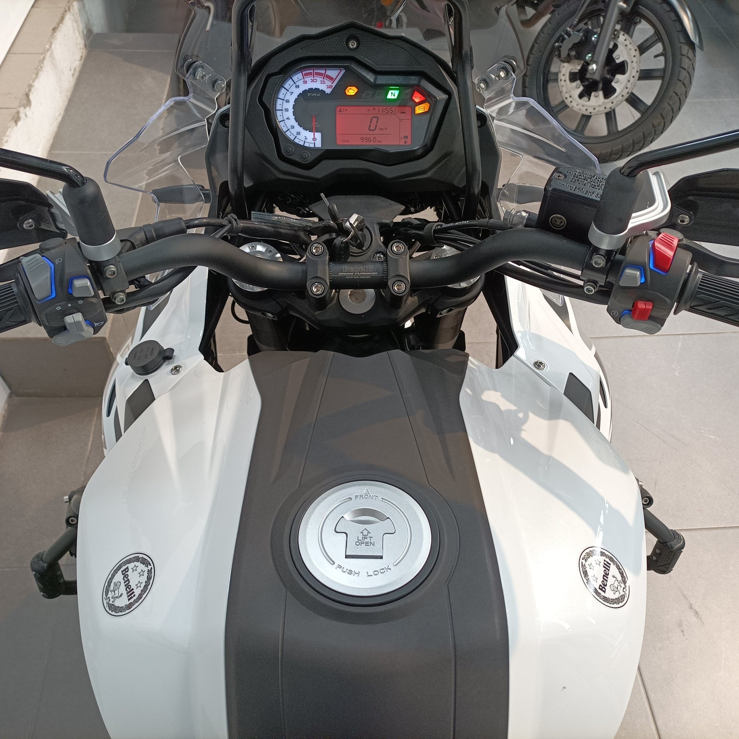Benelli TRK 502 X