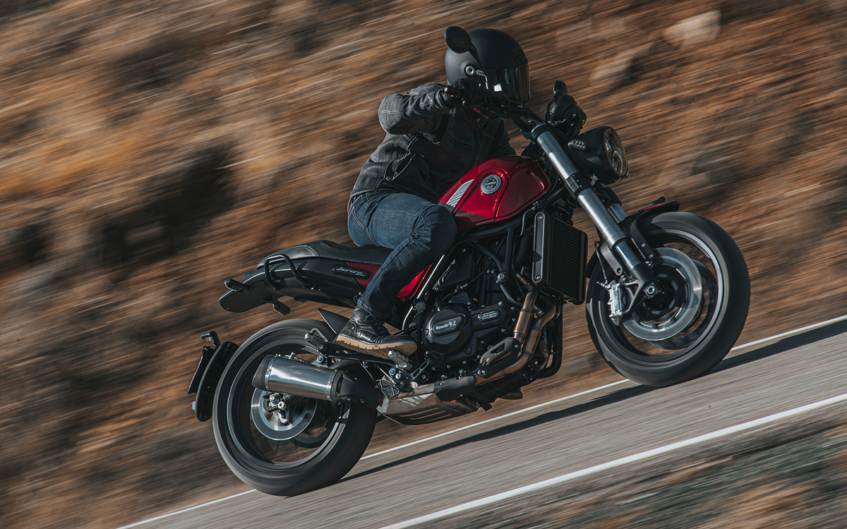 Benelli Leoncino 500