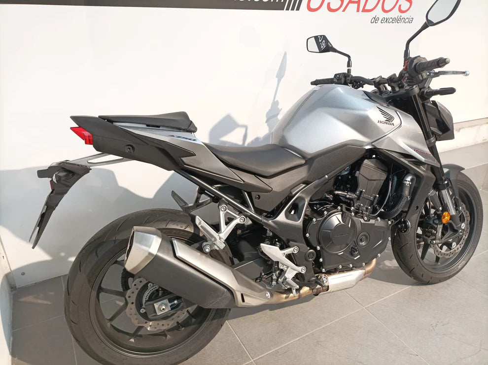 Honda CB750 HORNET