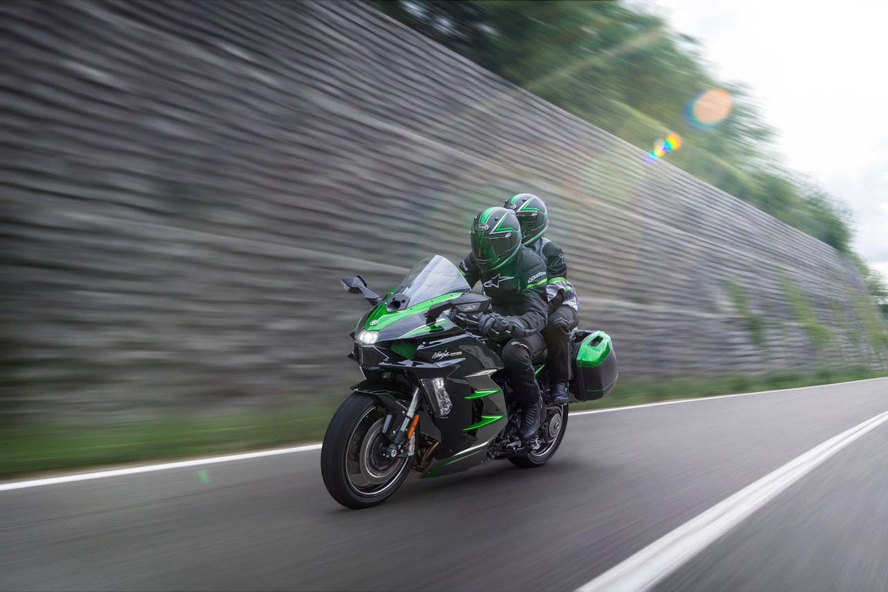 KAWASAKI Ninja H2 SX SE