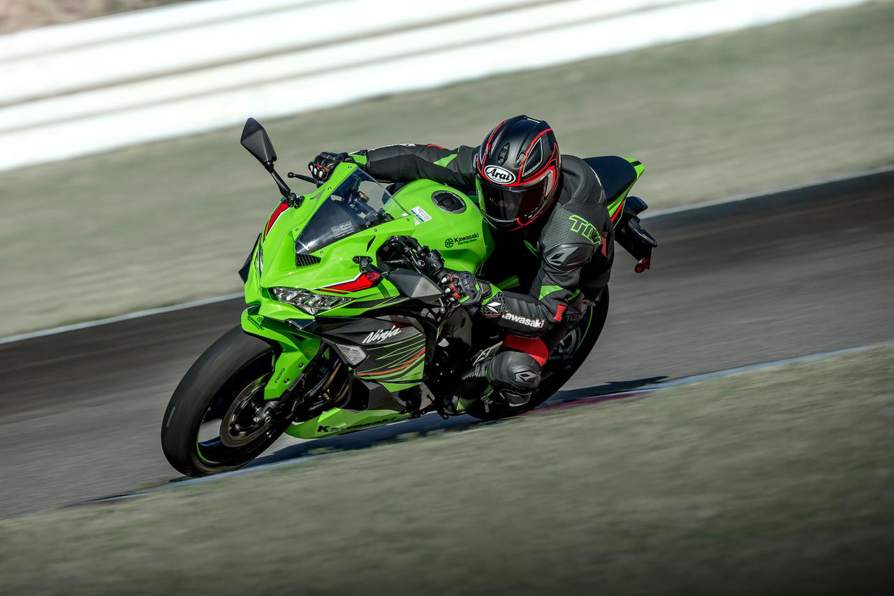KAWASAKI Ninja ZX-4 RR