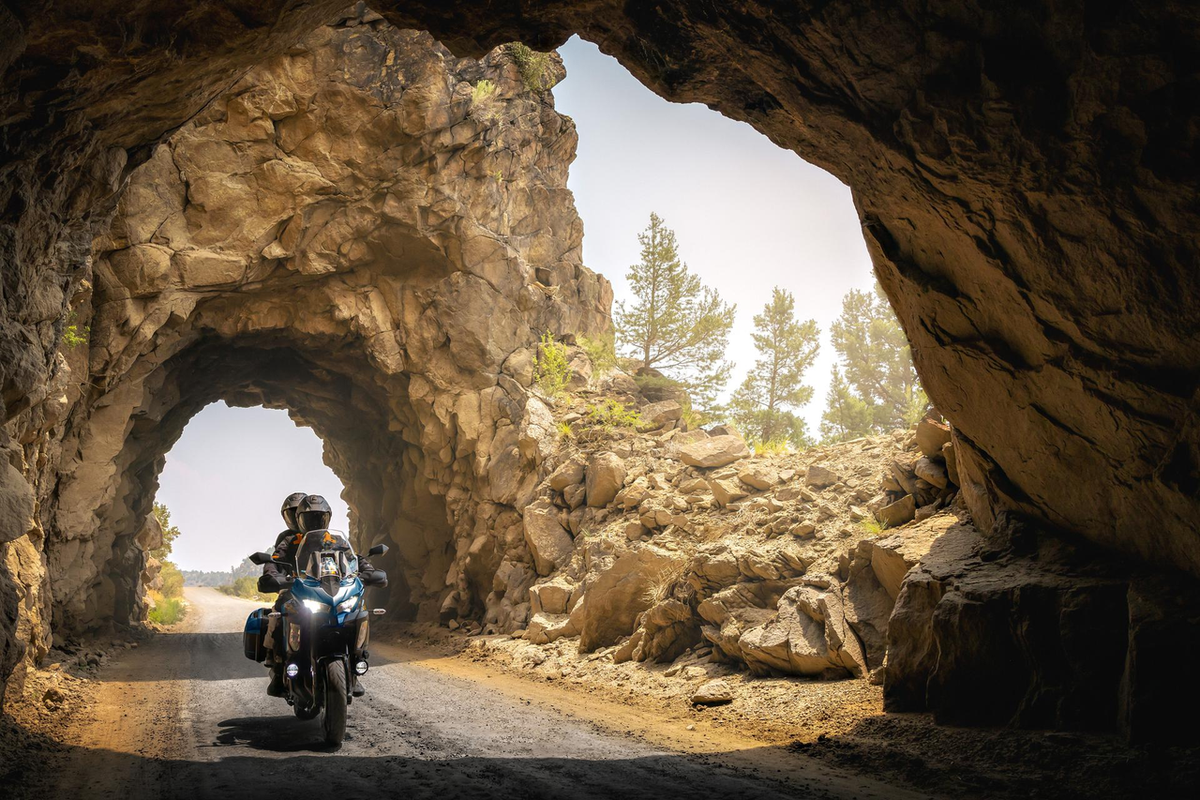 KAWASAKI Versys 1100 SE (Suspensão Electrónica)