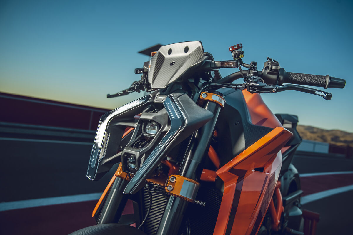 KTM Duke 1390 Super Duke R EVO
