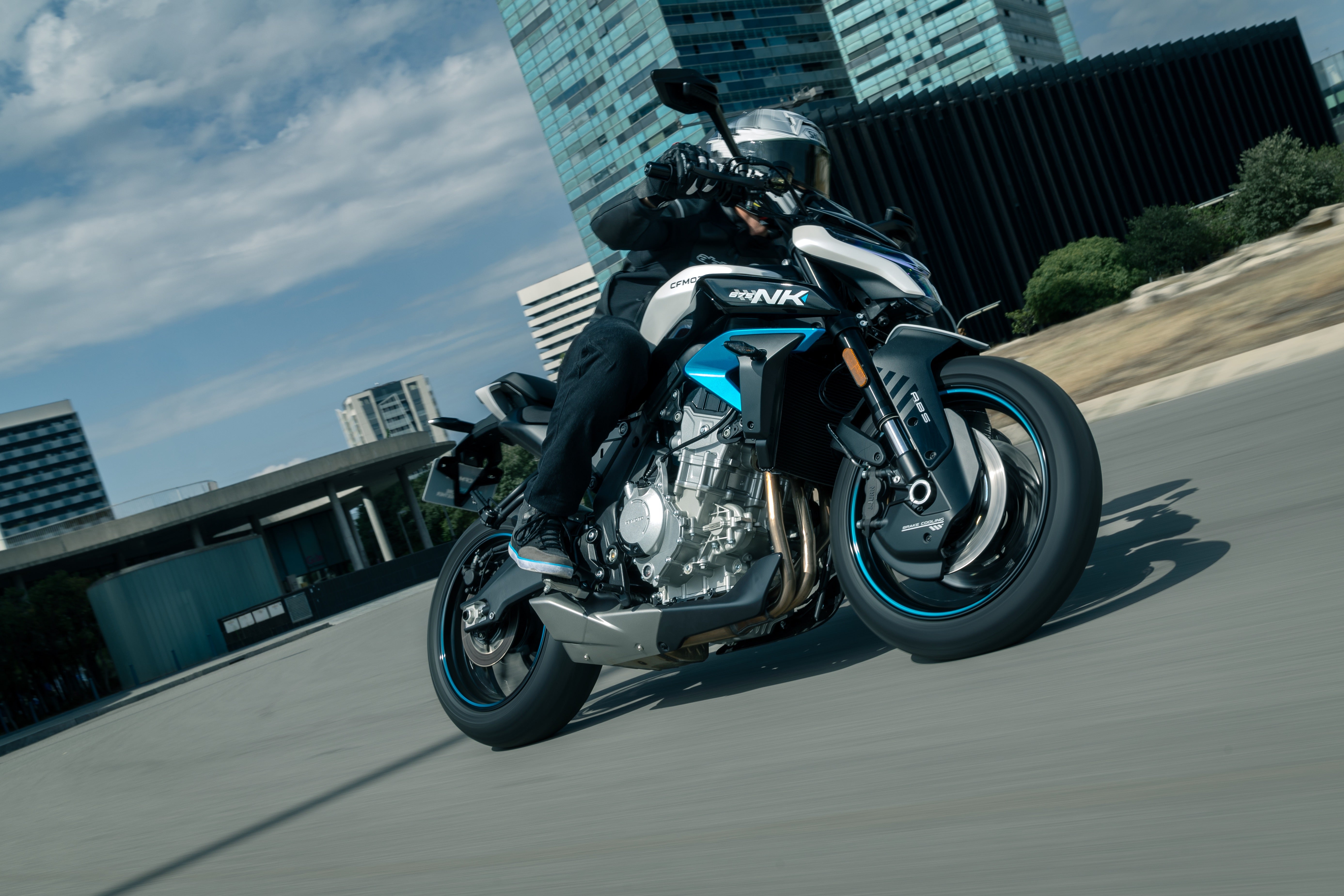CFMOTO 675 NK – Norboxe