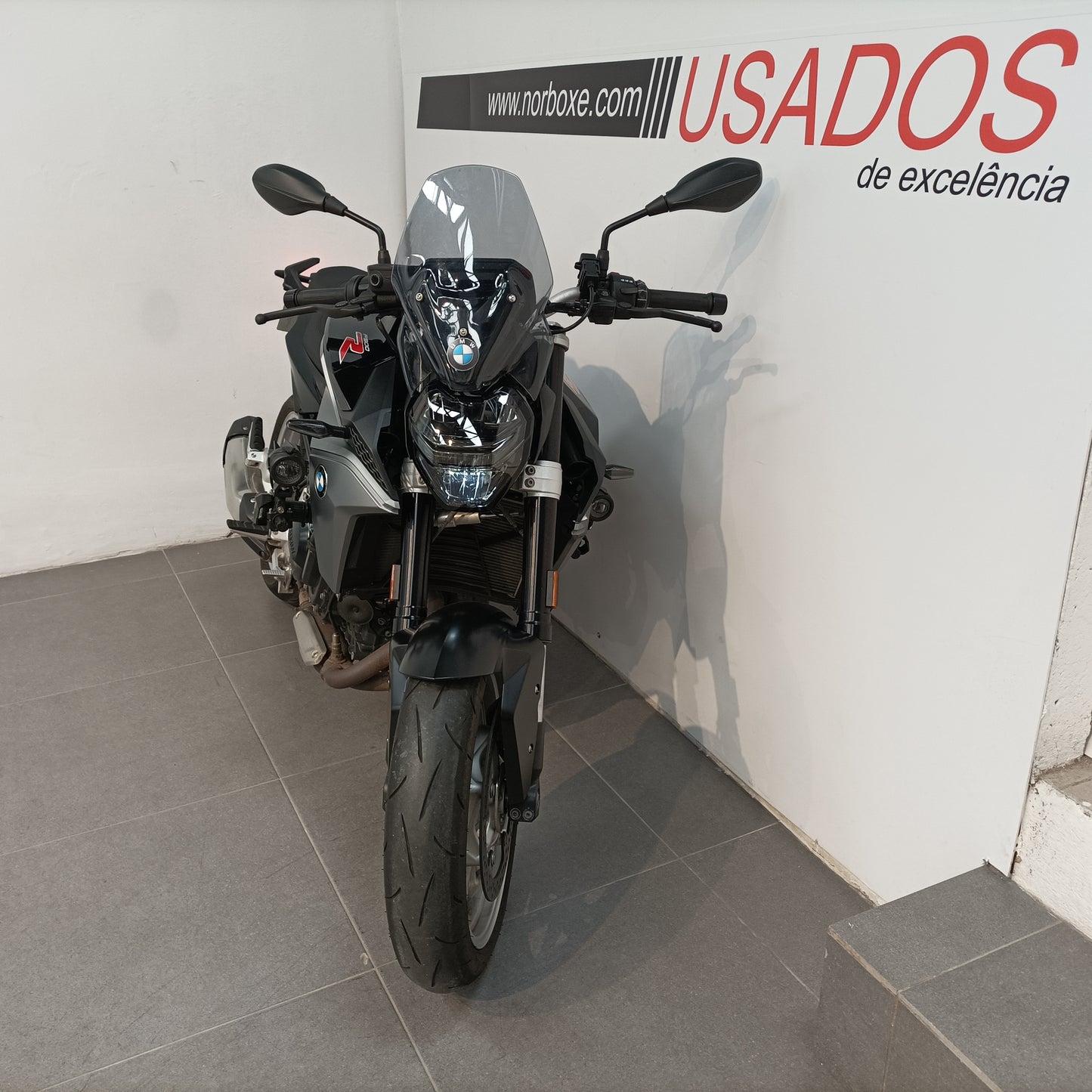 BMW F 900 R