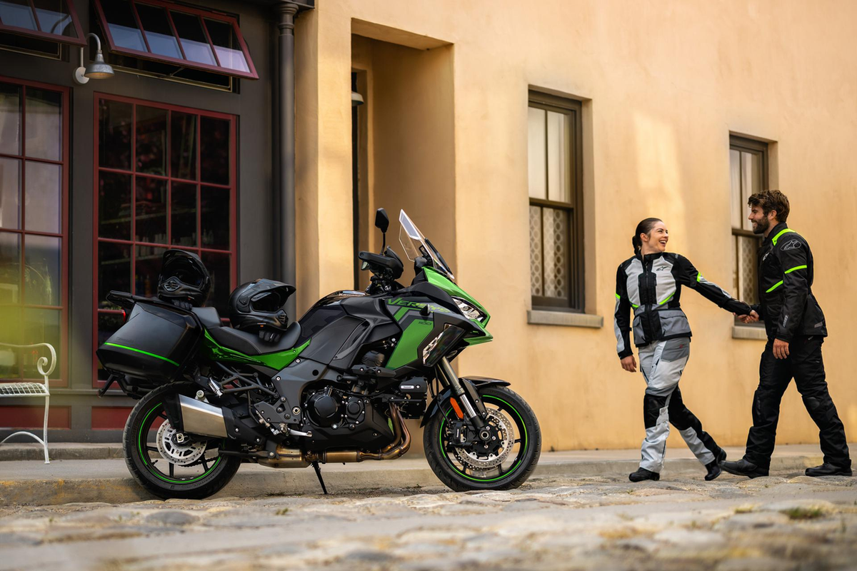 KAWASAKI Versys 1100 SE (Suspensão Electrónica)