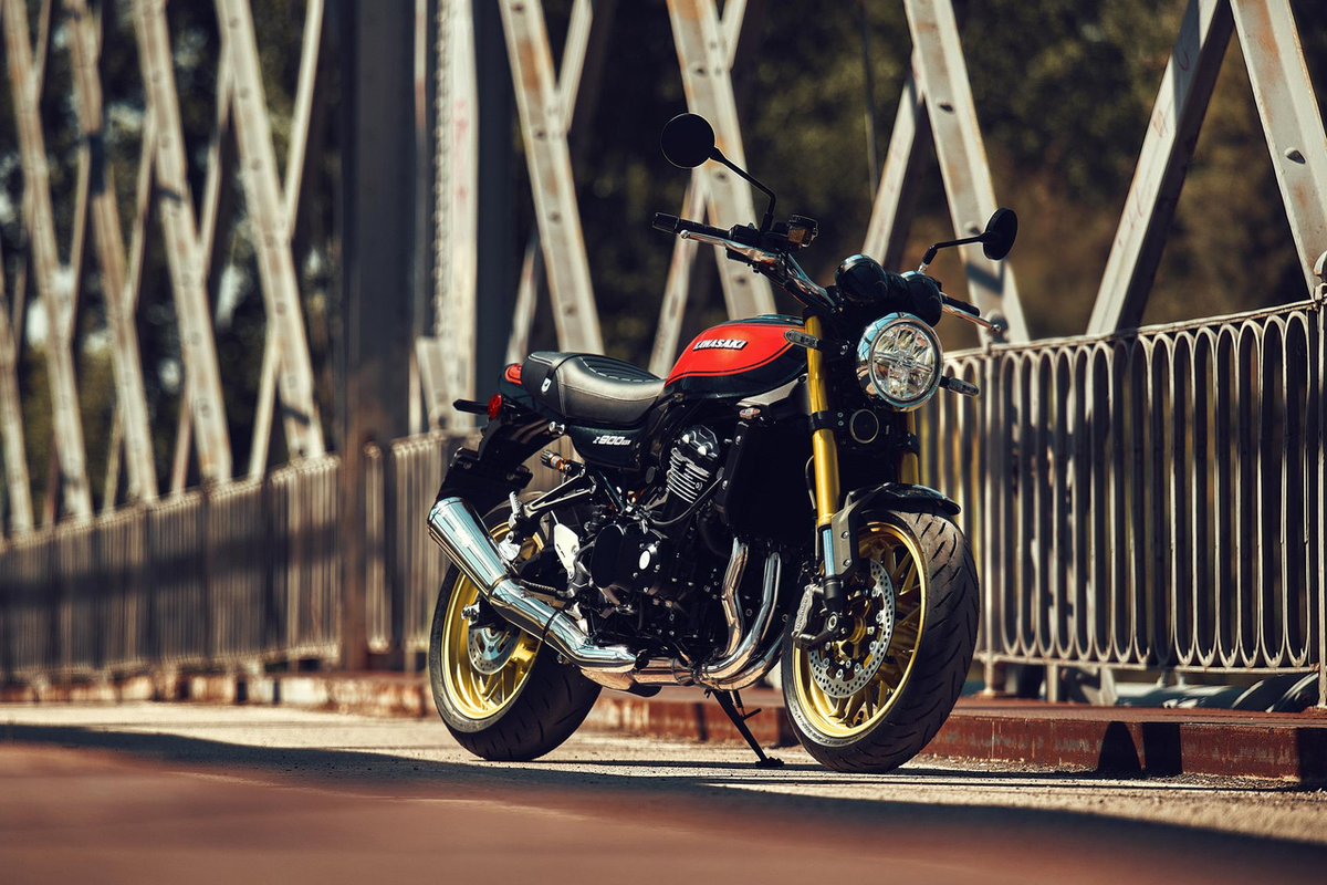 KAWASAKI Z900 RS Edição Especial